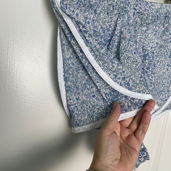 ANN MASHBURN Liberty Floral Poplin Track Shorts \\ S - Picture 7 of 7